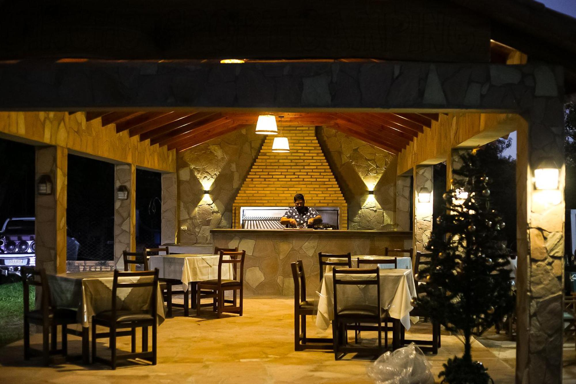Hotel Sport Camping Independencia Kültér fotó